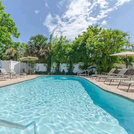 Hotel Seacrest Lauderdale-by-the-Sea Bagian luar foto