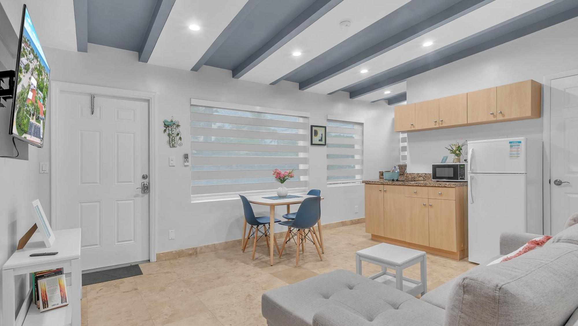 Hotel Seacrest Lauderdale-by-the-Sea Bagian luar foto