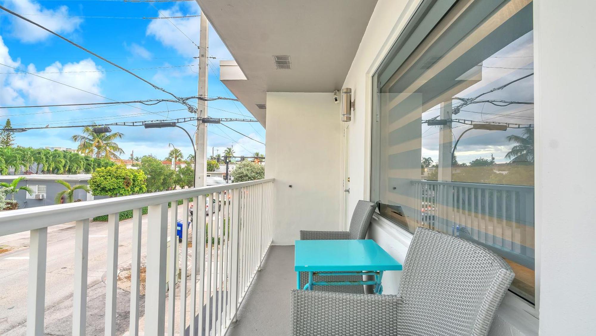 Hotel Seacrest Lauderdale-by-the-Sea Bagian luar foto