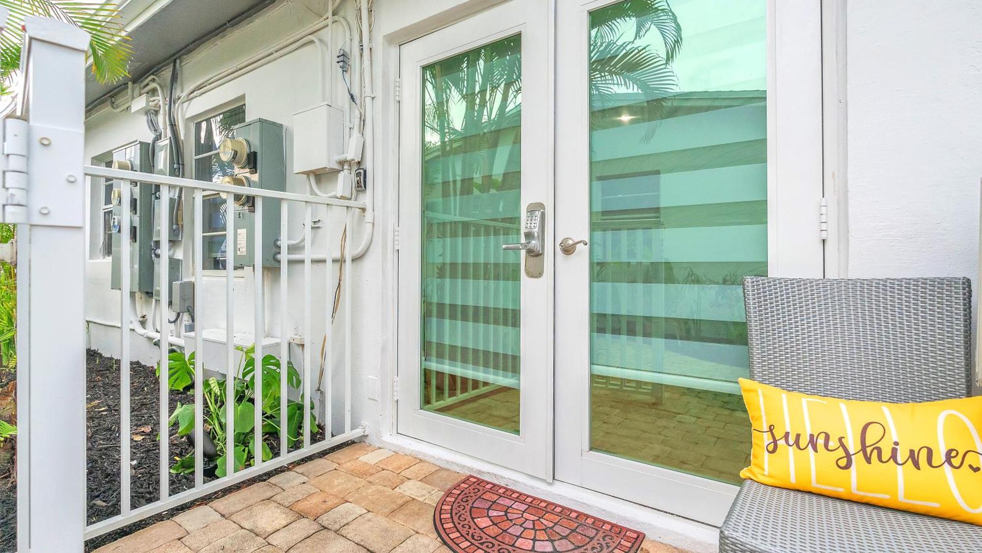 Hotel Seacrest Lauderdale-by-the-Sea Bagian luar foto